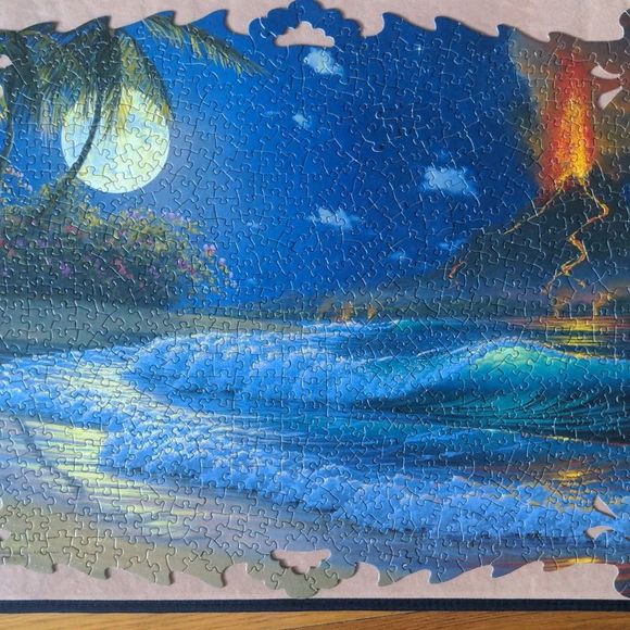 RoseArt Volcano Moon Borders Puzzle 750 pieces - Picture 4 of 4
